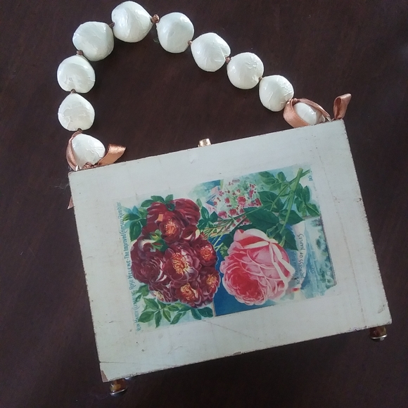 Vintage Handbags - Vintage Handmade Wooden Box Purse